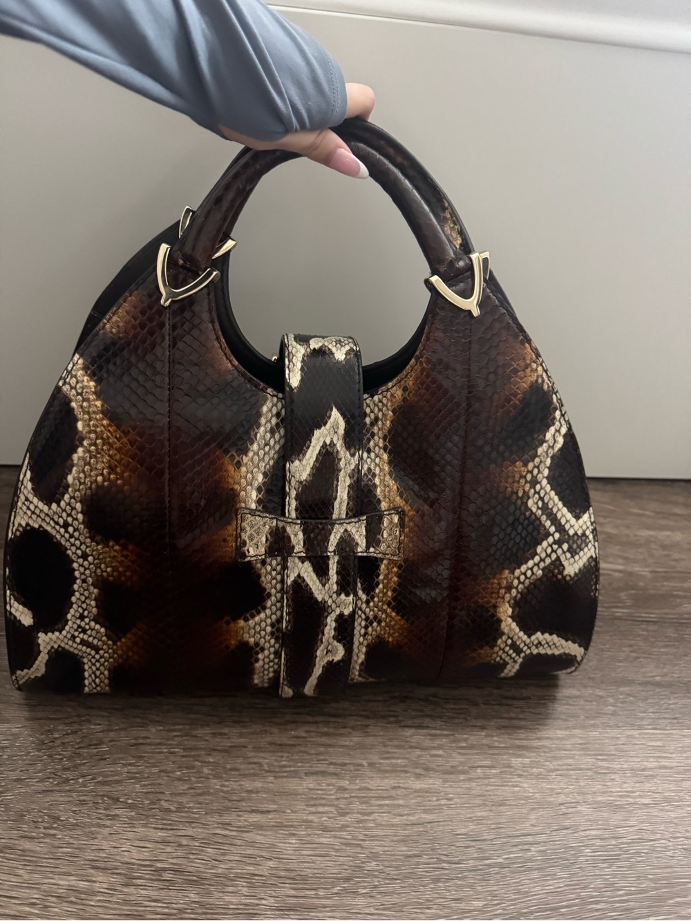 Gucci Brown & Cream Python-Print Satchel with Gold Hardware - Picture 2 of 8